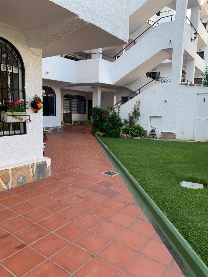 Apartamento 2 Dormitorios Al Lado De La Playa La Cala De Mijas Exterior photo